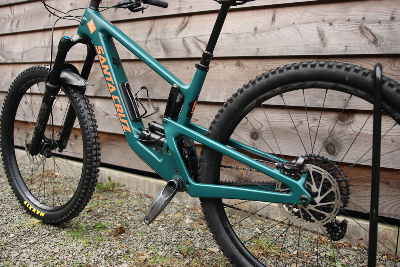 Ex-Demo Bike - Santa Cruz Hightower S Model 23 - Medium - Green-12